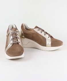 Women's sneakers with Laces