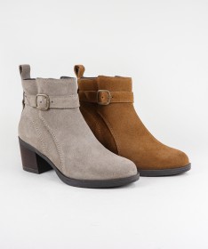 Botas de Mulher Ginova com Fivela