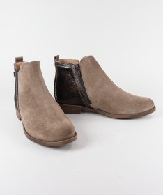 Botas de Mulher com Laterais Decoradas Ginova